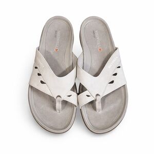 Merrell Woman’s Performance Footwear Barefoot Sandals Ivory 1455559 Size 9​​